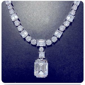 Elizabeth Taylor Diamanté Necklace custom